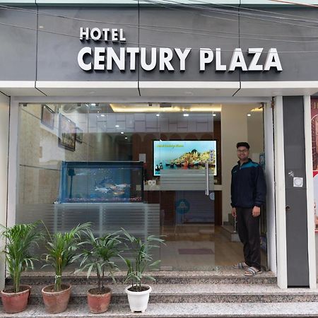 ורנאסי The Century Plaza Hotel מראה חיצוני תמונה