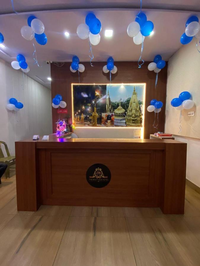 ורנאסי The Century Plaza Hotel מראה חיצוני תמונה